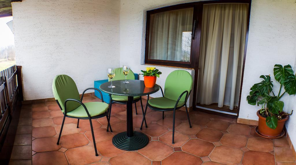 Restaurant Rooms Pino Slunj Quarto foto
